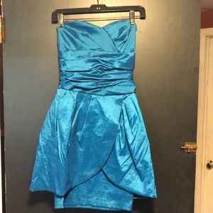 STRAPLESS JESSICA MCCLINTOCK SZ 4